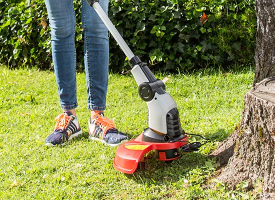 Lawn Trimmer | AL-KO Lawn Trimmer with plant protection bracket